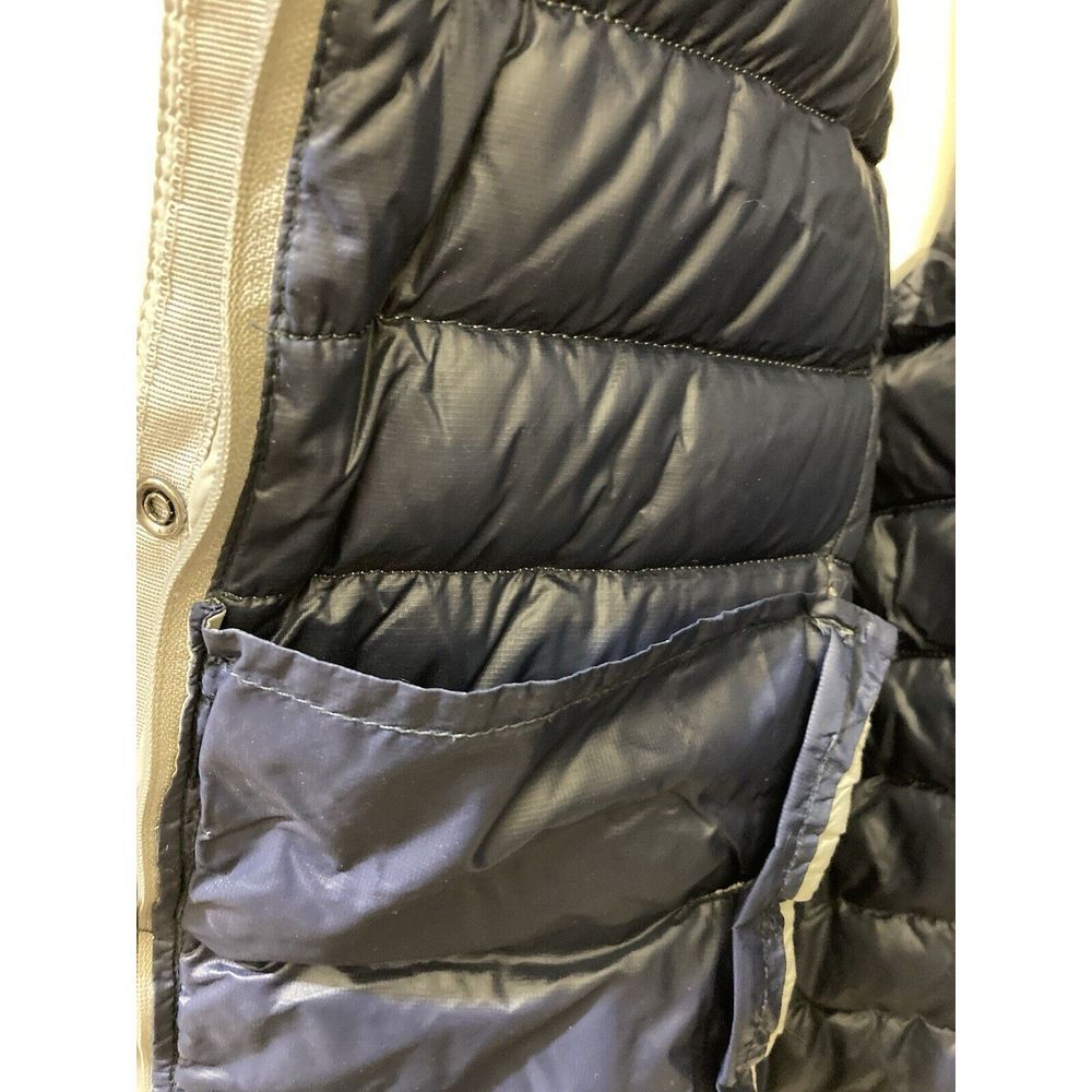 Gap‎ Womens Down Puffer Vest Size L Gray Zip Snap Packable Outdoors Winter Layer - Picture 7 of 15